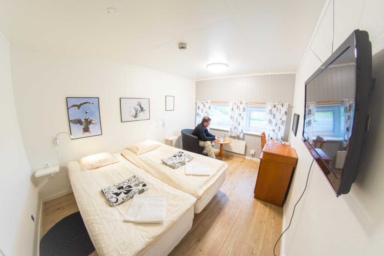 Batsfjord Polar Hotell エクステリア 写真